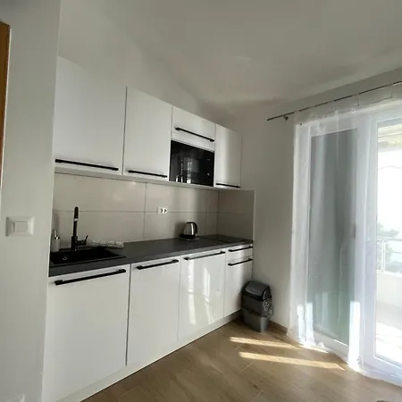 Topic - Apartment *