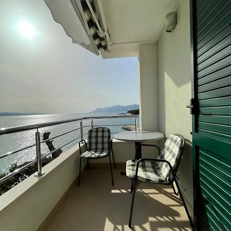 Topic - Apartment Promajna